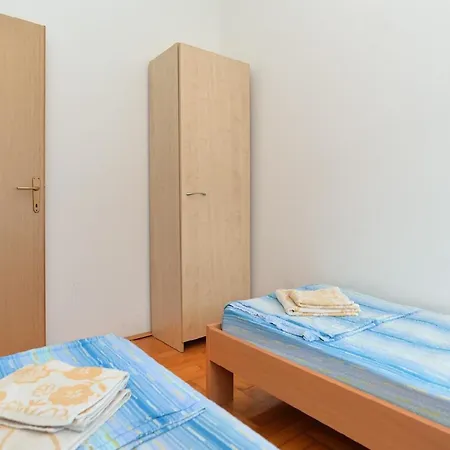 Fuer 5 Personen Ca 54 Qm In Peroj, Istrien Istrische Riviera